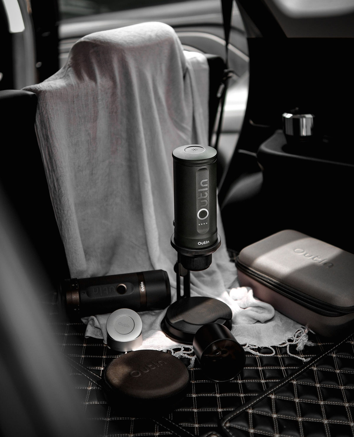 OutIn Nano packed for an outdoor coffee break