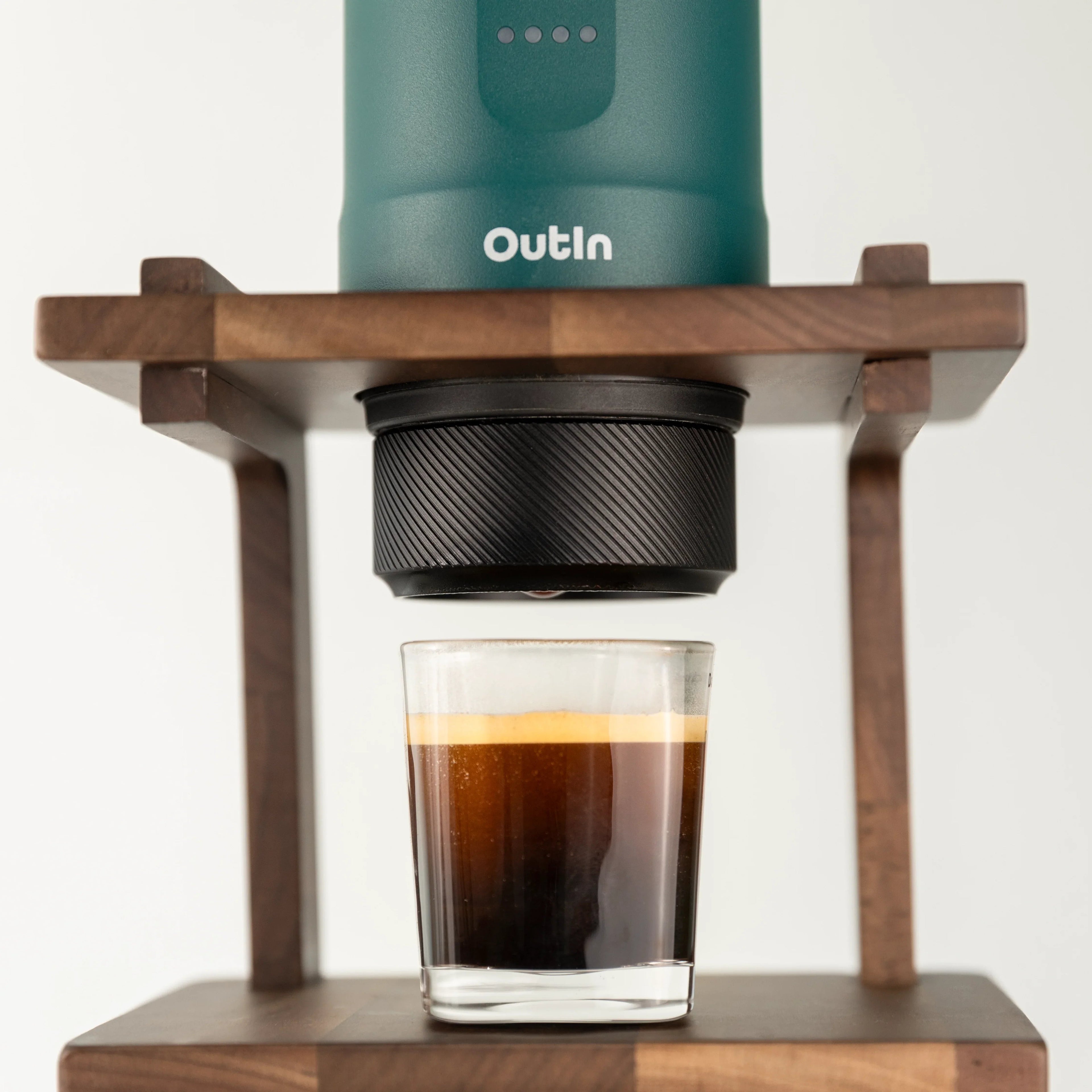 OutIn Nano brewing a double espresso with Basket Plus